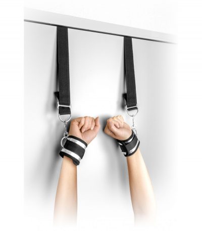 HANDCUFFS WITH VELCRO DOOR